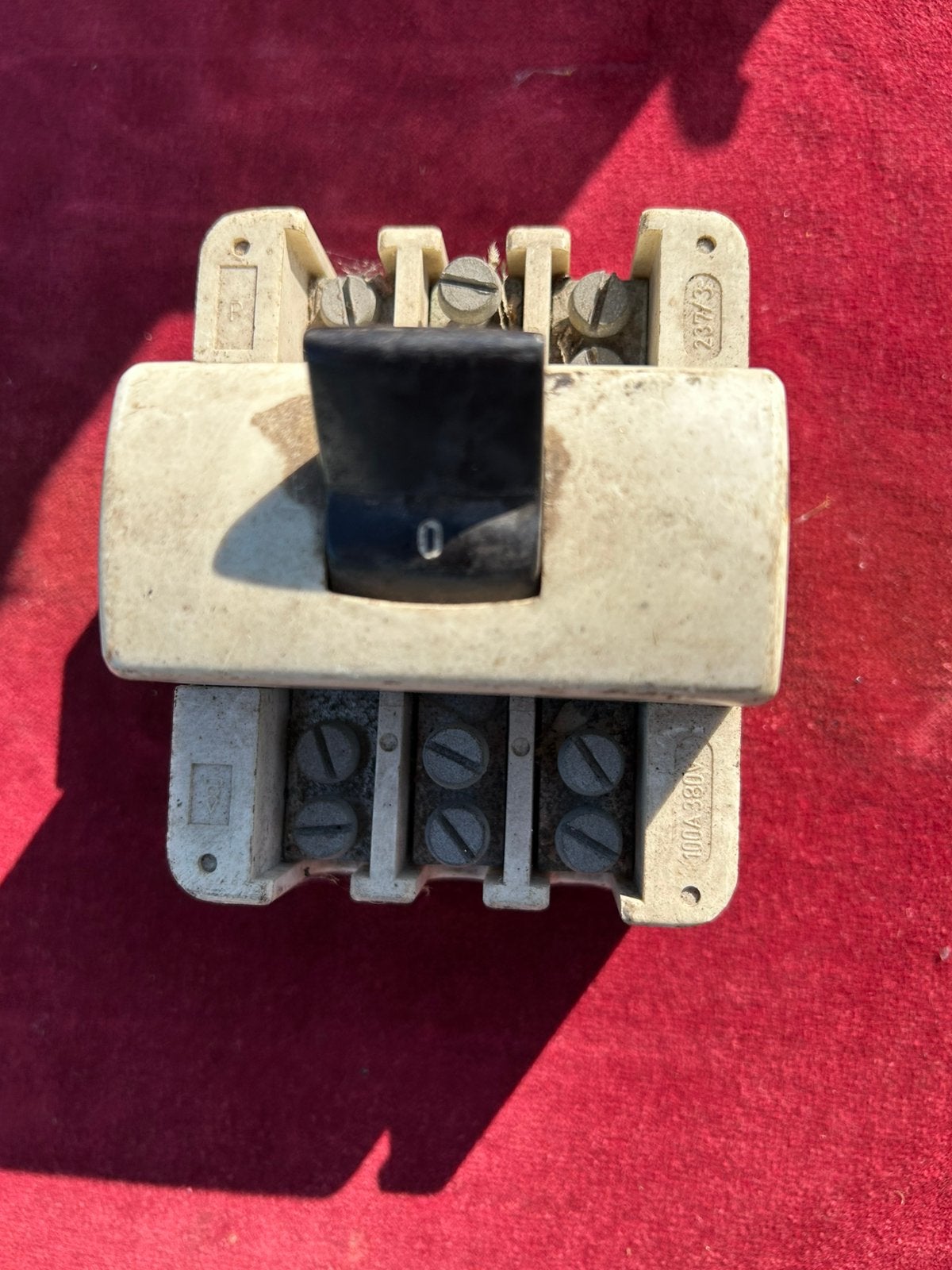3 polige (hoofd)schakelaar 100 Amp 380 Volt, Ophalen of Verzenden, Gebruikt, Schakelaar