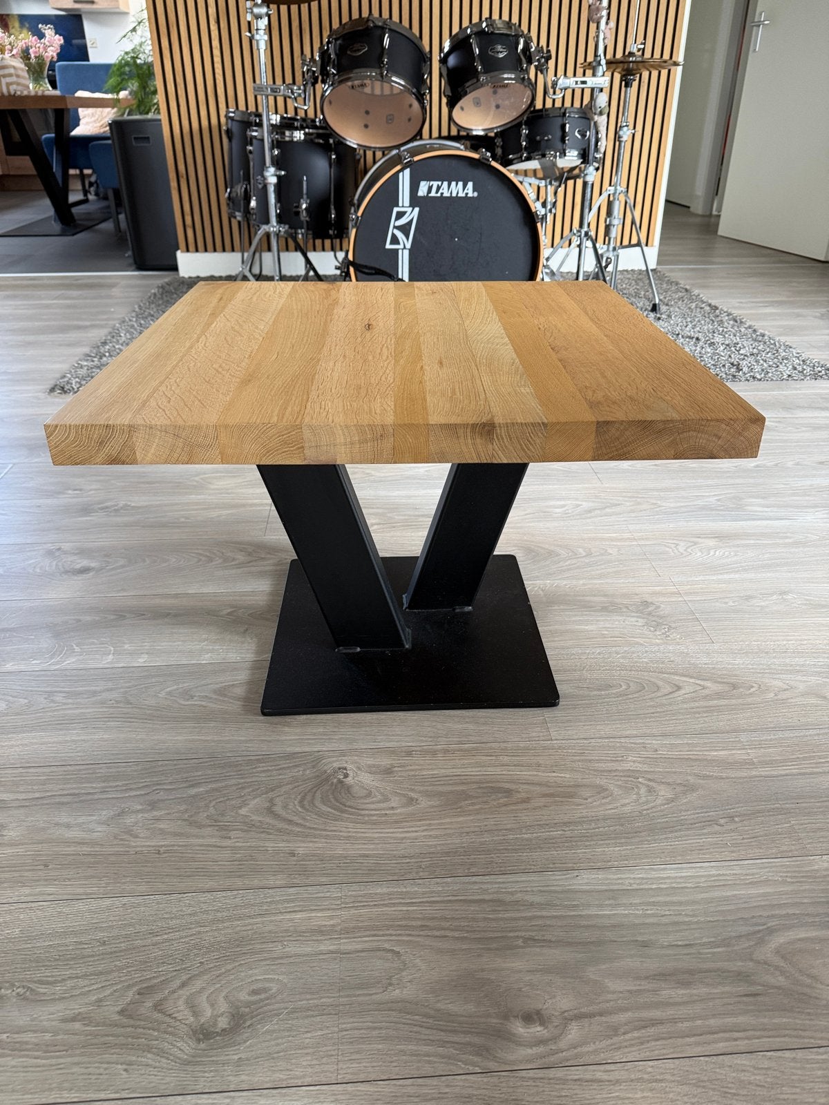 Eikenhout bijzettafel - Zo goed als nieuw, Huis en Inrichting, Tafels | Salontafels, Zo goed als nieuw, 5 – 50, Eikenhout, Vierkant