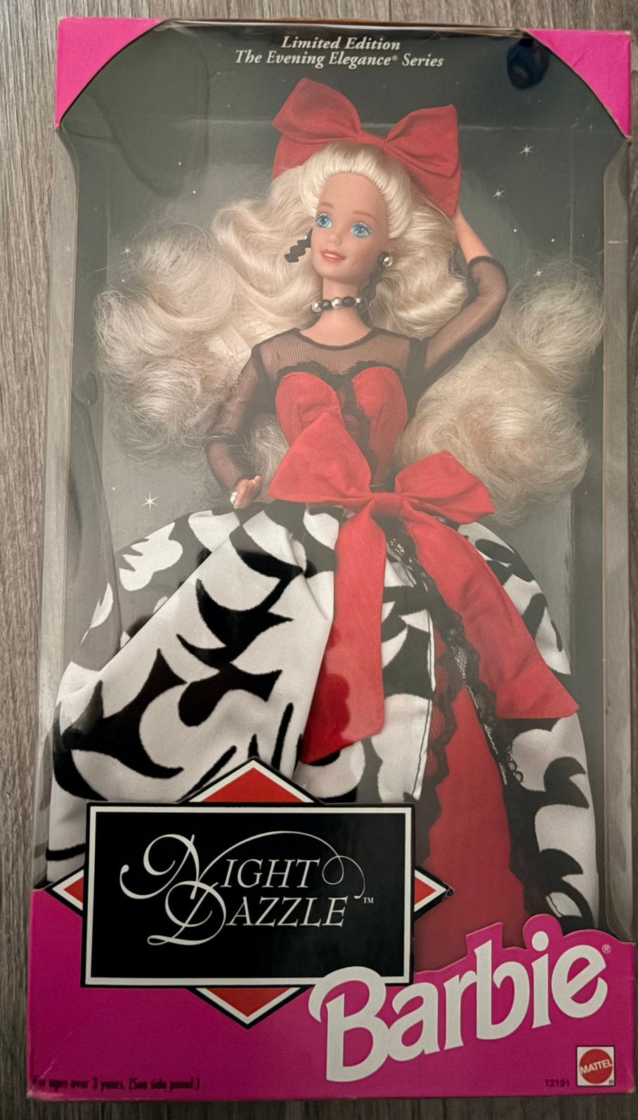 Night dazzle barbie nrfb, Ophalen of Verzenden, Zo goed als nieuw, Fashion Doll
