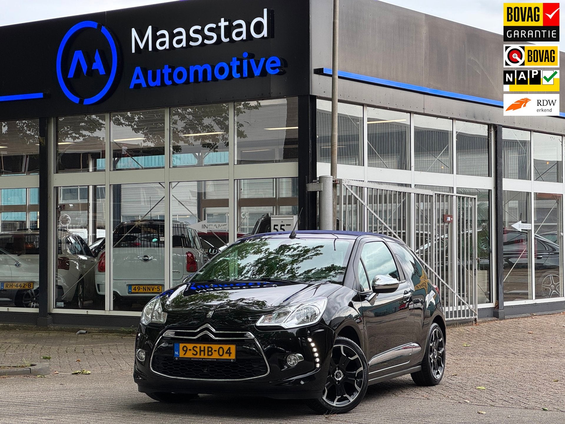 Citroen DS3 Cabrio 1.2 VTi So Chic Cabrio Lage KMS in Nette, Euro 5, 1199 cc, Cabriolet, 82 pk
