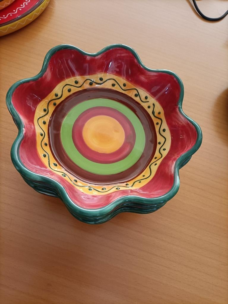 Gekleurde schalen en kan, Mexicaans servies, 9 delig, Nieuw, Ophalen of Verzenden, Schaal of Schalen, Overige stijlen