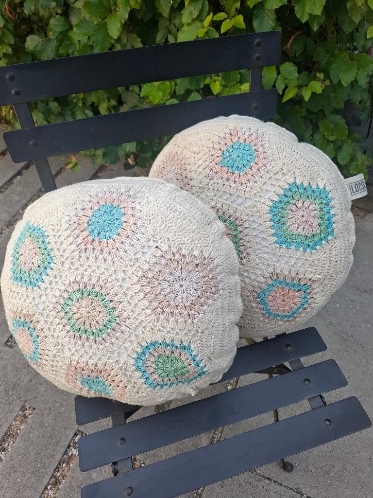 KUSSENS VINTAGE GEHAAKT, Ophalen, Zo goed als nieuw