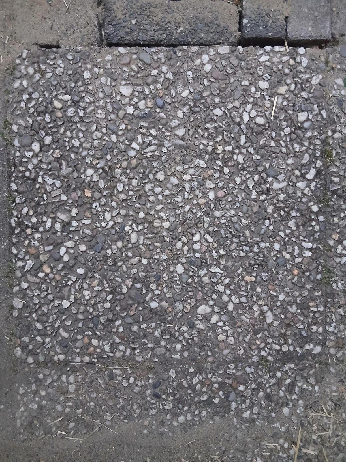 13 grindtegels 40x40 cm, Ophalen, Gebruikt, Minder dan 5 m², Grind