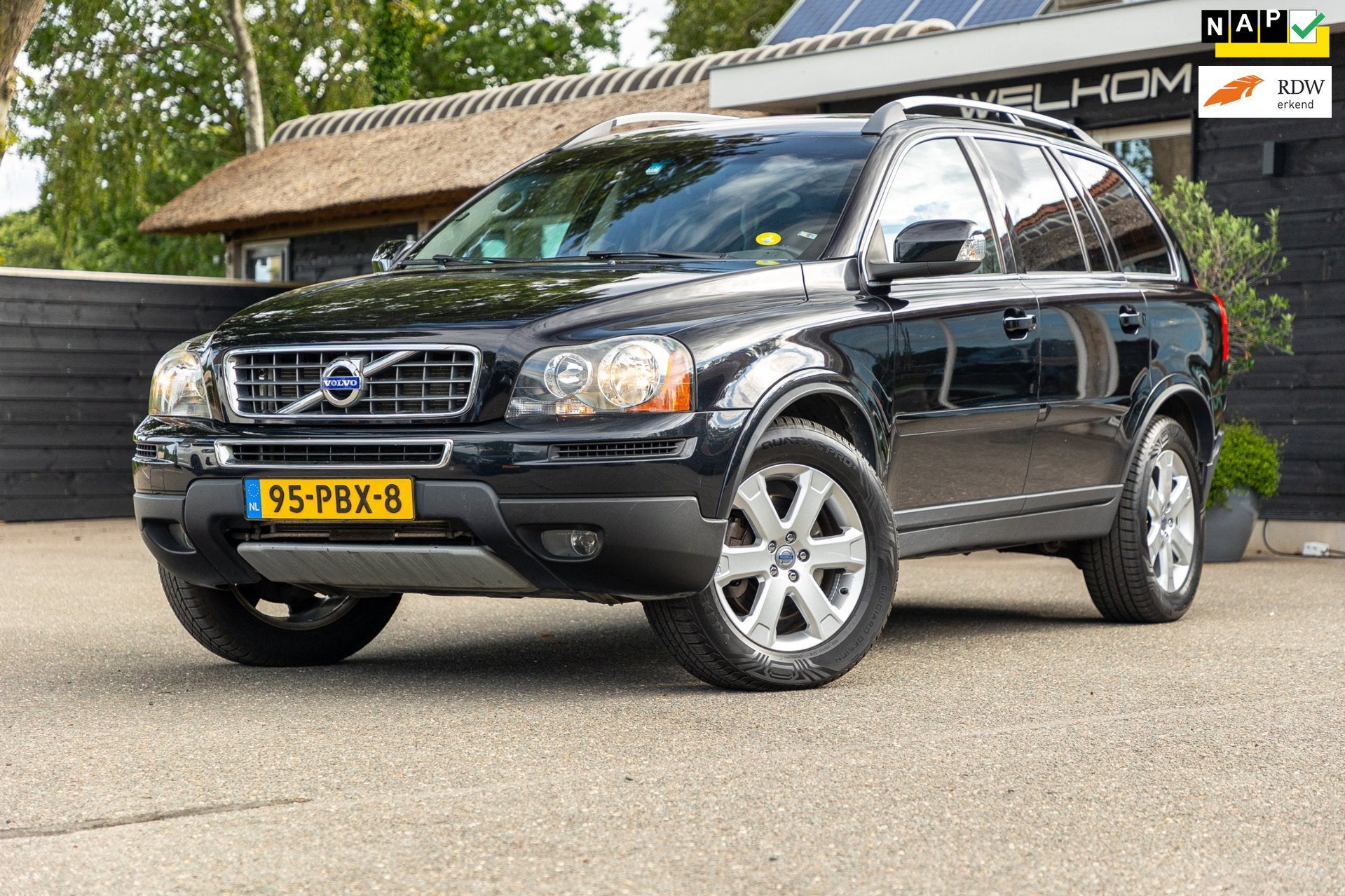 Volvo XC90 2.5 T5 Limited Edition NL Auto I NAP I Trekhaak I, Auto's, Volvo, Stoelverwarming, Gebruikt, Zwart, 7 stoelen