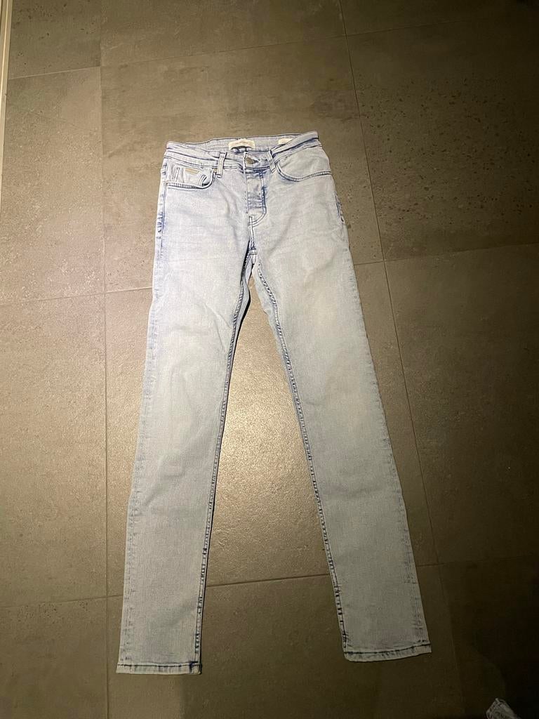Daily Aesthetikz Duke Slim Jeans W29/L34 - Lichtblauw, Ophalen of Verzenden, Zo goed als nieuw, Blauw, W32 (confectie 46) of kleiner
