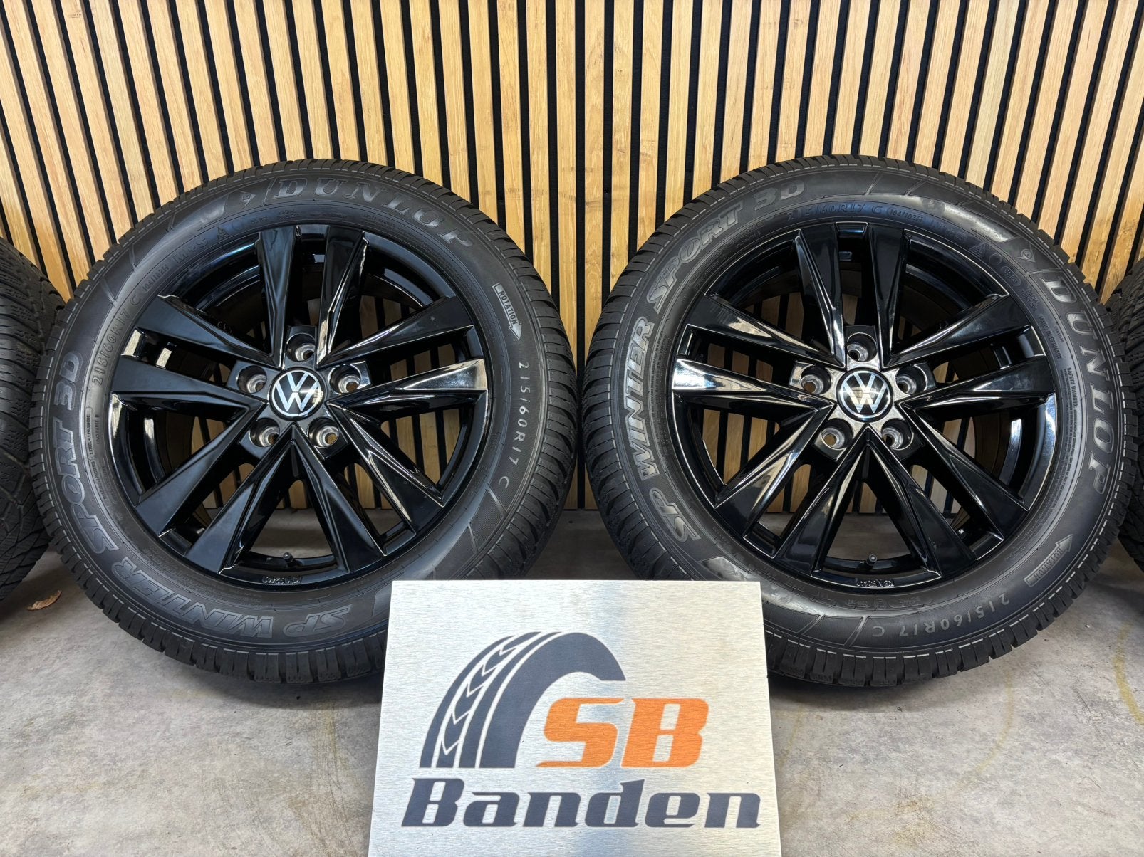 Volkswagen T5 T6 Multivan T7 Orig 17inch velgen Winterbanden, Auto-onderdelen, Banden en Velgen, T7, Banden en Velgen, 17 inch