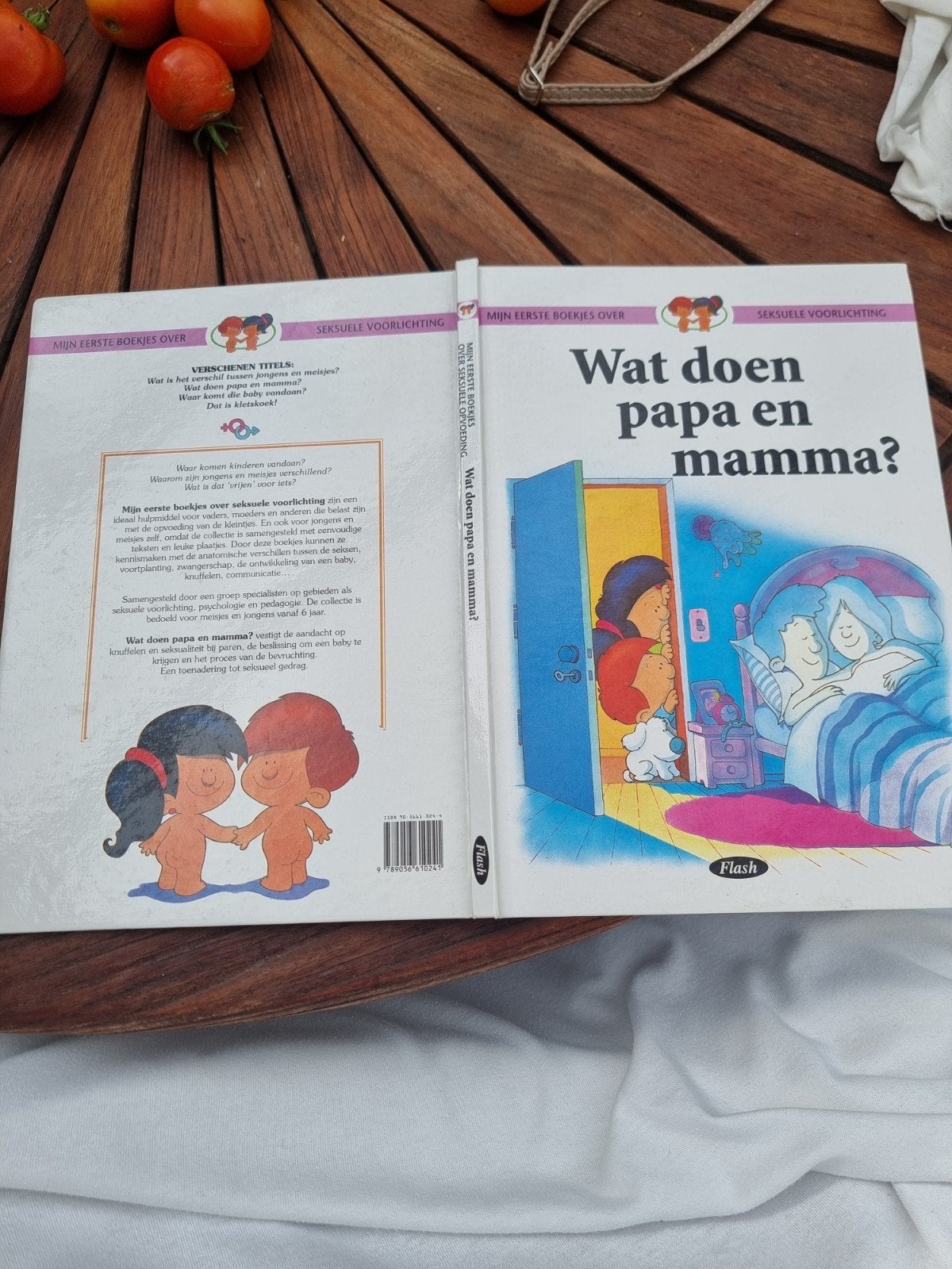 Wat doen papa en mamma? - Seksuele voorlichting boek, Ophalen of Verzenden, Zo goed als nieuw, Onbekend, Non-fictie