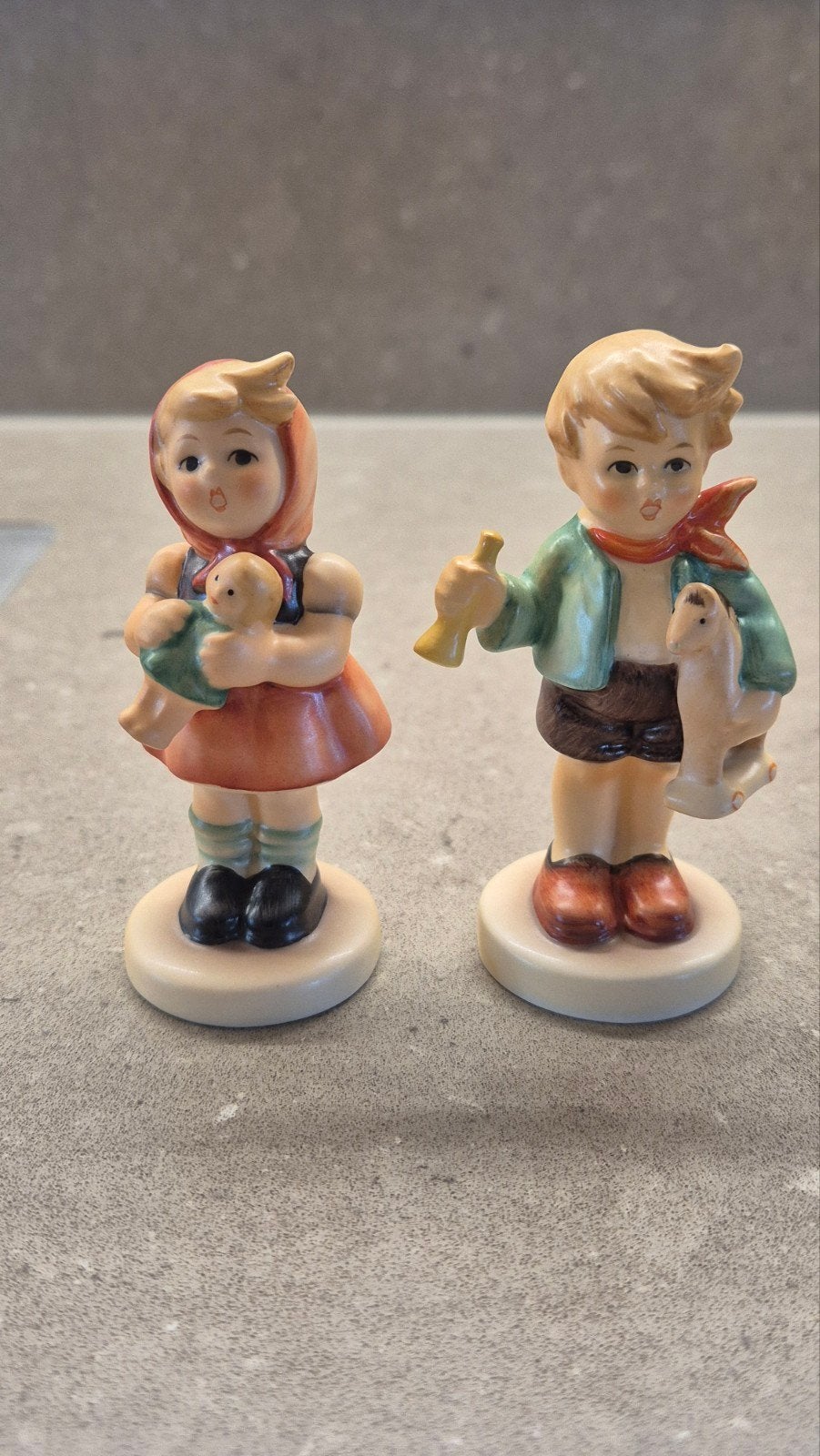 Vintage Goebel Hummel Beeldjes: Jongen en Meisje, Ophalen of Verzenden