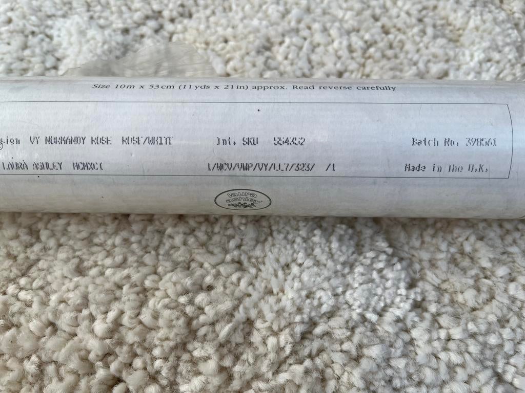 Vintage Laura Ashley behang 2 rollen, Huis en Inrichting, Stoffering | Behang, Verzenden, 10 tot 25 m², Groen
