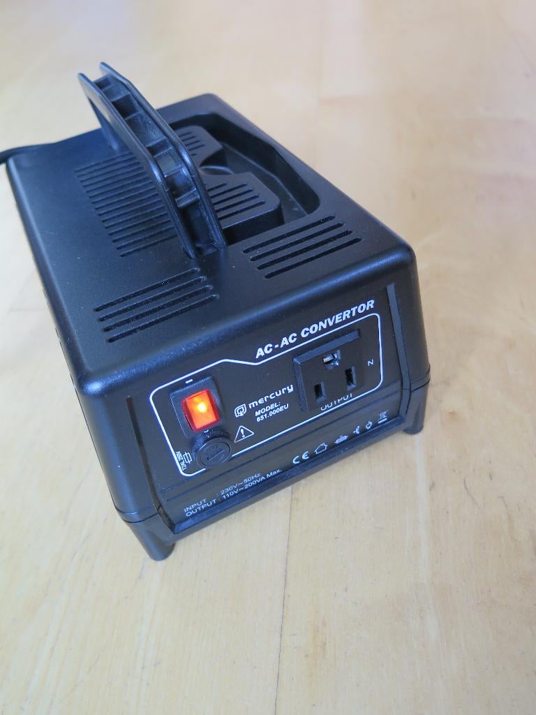 110 volt trafo, Ophalen of Verzenden, Zo goed als nieuw