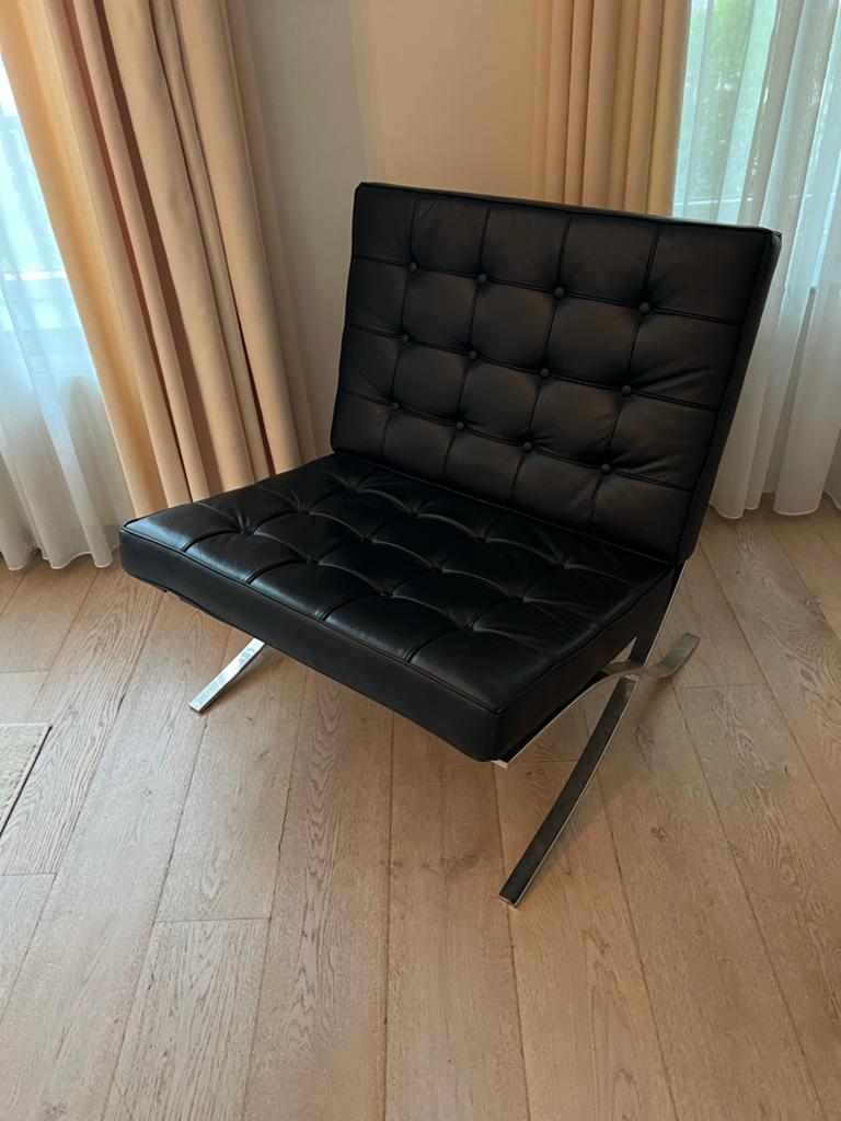 Barcelona stoel zwart leer - Ludwig Mies van der Rohe stijl, Huis en Inrichting, Fauteuils, Ophalen, Zo goed als nieuw, Leer