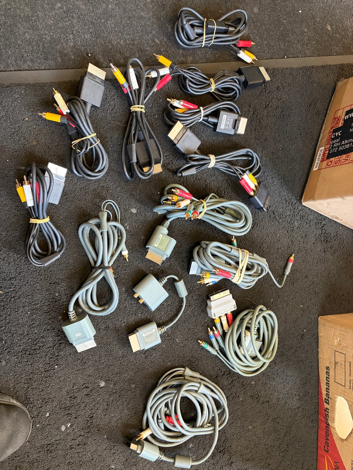 13x Xbox 360 AV-kabels - Composiet & Component, Spelcomputers en Games, Gebruikt, Geen, Ophalen of Verzenden, Voeding of Kabel