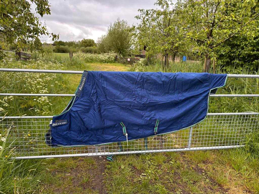 Bucas smartex medium 205, 155, 6.9, Dieren en Toebehoren, Paarden en Pony's | Dekens en Dekjes, Ophalen of Verzenden, Zo goed als nieuw