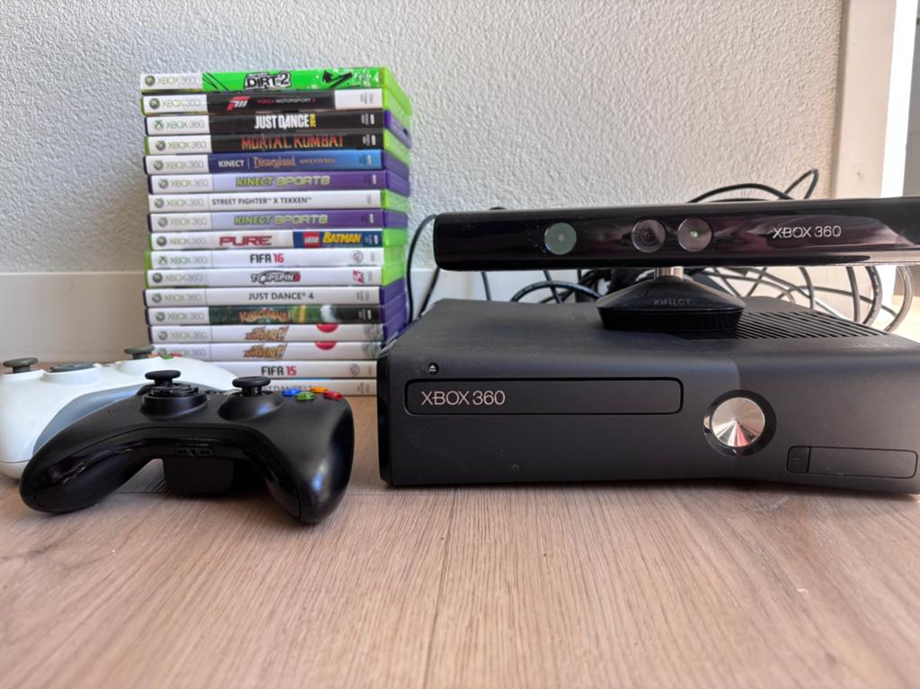 Xbox 360, Spelcomputers en Games, Met kinect, Ophalen of Verzenden, Zo goed als nieuw, Met 1 controller