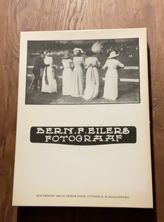 Bern. F. Eilers, Fotograaf, Ophalen of Verzenden, Zo goed als nieuw, Fotografen
