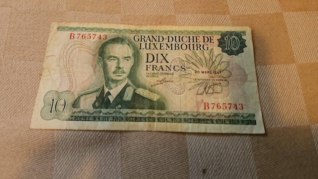 bank biljet Luxemburg 10 francs uit 1967 B765743, Ophalen of Verzenden, Overige landen, Los biljet