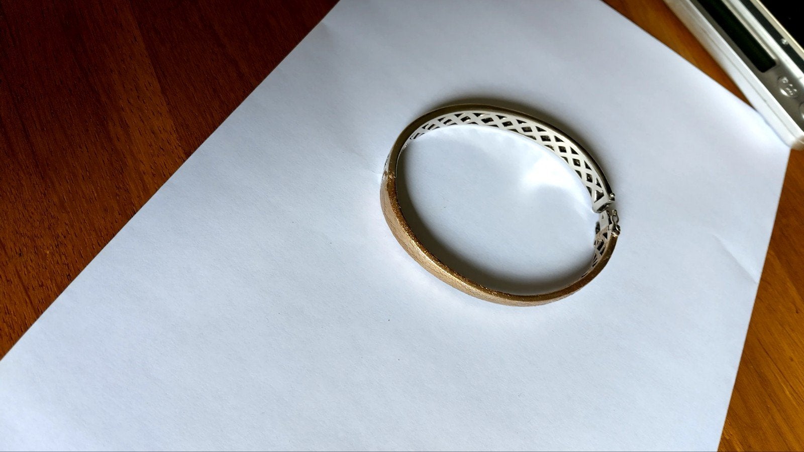 Massief zilveren bangle gemerkt zie foto,s, Ophalen of Verzenden, Zo goed als nieuw, Goud, Goud