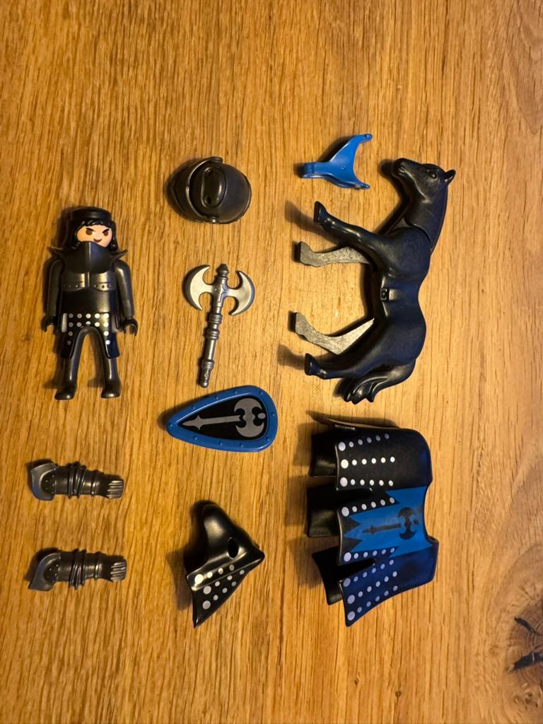 Playmobil Zwarte Ridder met Paard en Accessoires, Ophalen, Zo goed als nieuw, Complete set