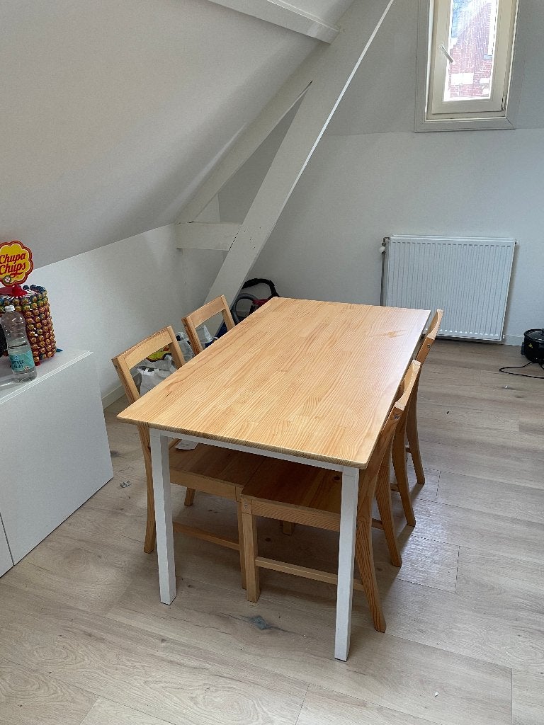 IKEA PINNTORP tafel + 4 stoelen, Ophalen, 100 tot 150 cm, 50 tot 100 cm, Zo goed als nieuw