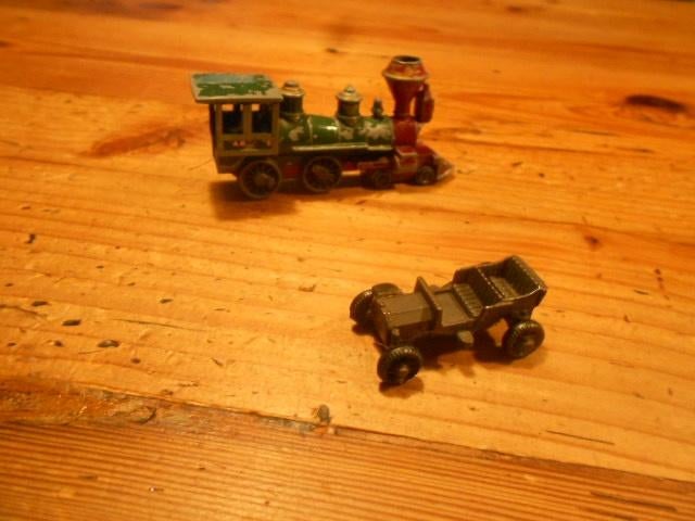 Lesney nummer 13 Amerikaanse locomotief en Ford T, Hobby en Vrije tijd, Modelauto's | Overige schalen, Gebruikt, Auto, Ophalen of Verzenden