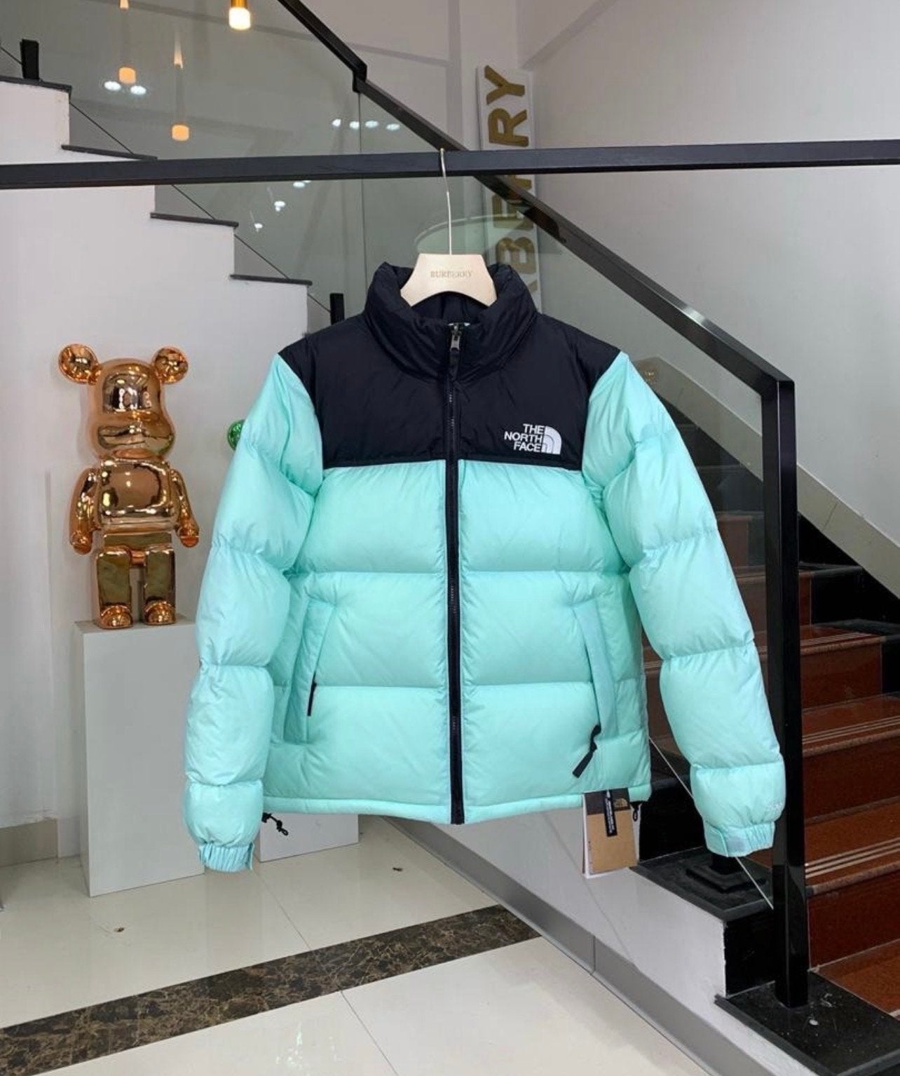 The North Face Nuptse Puffer Jas - Zwart/Mintgroen, Ophalen of Verzenden, Nieuw, Maat 38/40 (M), Zwart