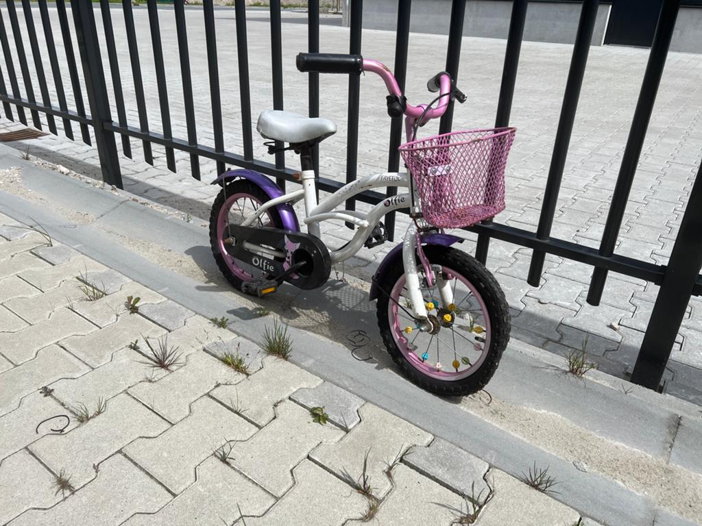 Kinderfietsje Olfie - roze/paars - 16 inch, Ophalen, Gebruikt, Terugtraprem, 16 tot 20 inch