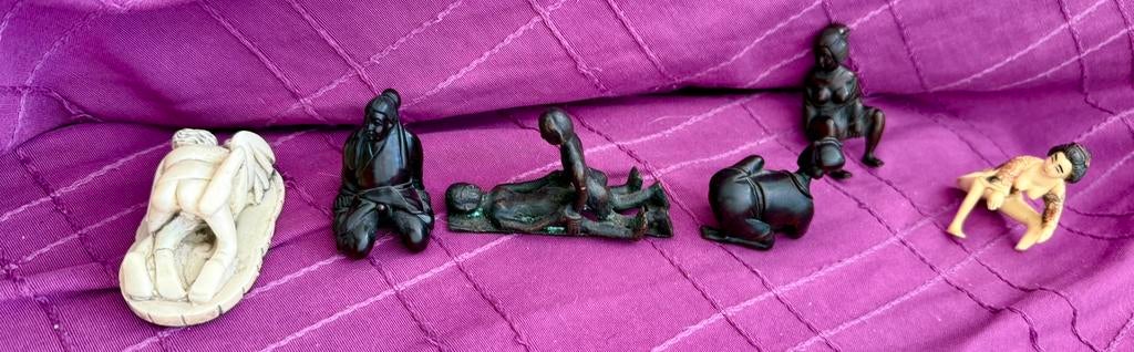 Netsuke beeldjes erotisch en oud, Antiek en Kunst, Ophalen