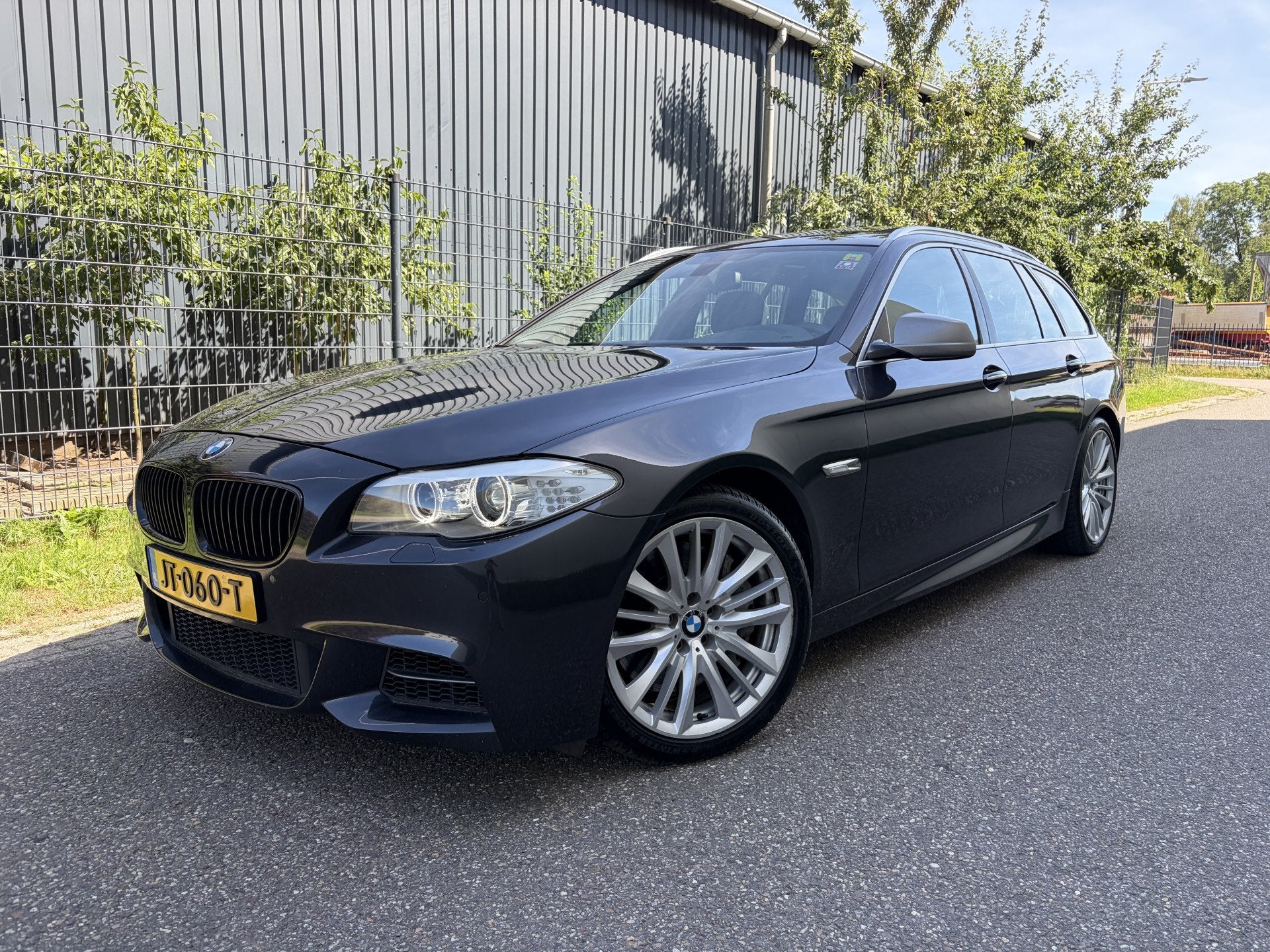 BMW 5 Serie Touring M550xd High Executive / AUTOMAAT / PANOR, Automaat, Gebruikt, Euro 6, 2993 cc