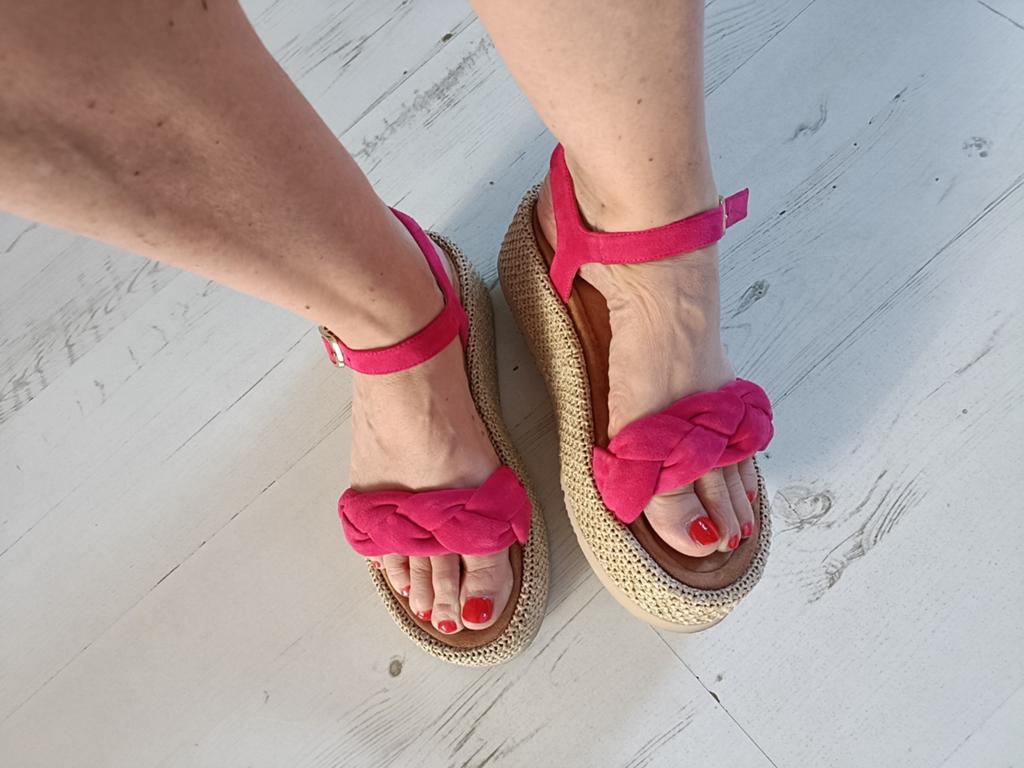 Unisa cyclaam sandalen 41, Zo goed als nieuw, Roze, Unisa, Sandalen of Muiltjes