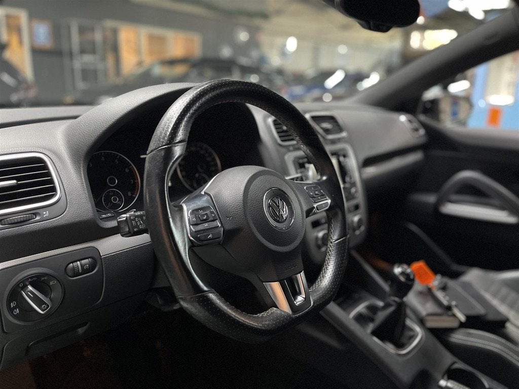 Volkswagen Scirocco 1.4 TSI MAXTON! UNIEK! CRUISE! NAVI! CLI, Auto's, Gebruikt, 4 cilinders, 1290 kg, 122 pk