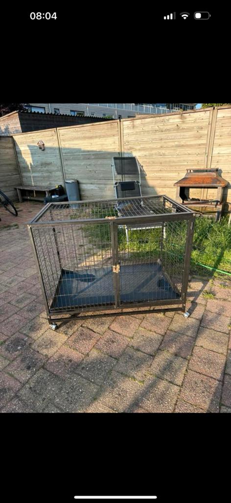 Bench op wielen, Dieren en Toebehoren, Ophalen, Hondenkennel, 65 tot 100 cm, Zo goed als nieuw
