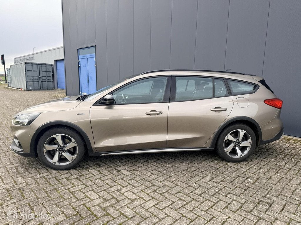 Ford Focus Wagon 1.5 EcoBlue Active Business trekhaak, Stof, Gebruikt, 4 cilinders, Origineel Nederlands