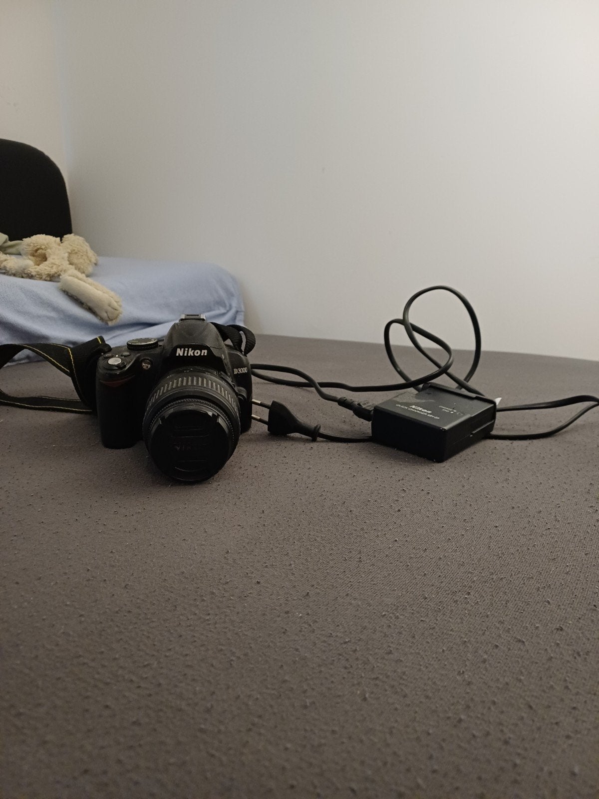 Nikon D3000 Spiegelreflexcamera met 18-55mm lens, Ophalen, Gebruikt, Spiegelreflex, Nikon