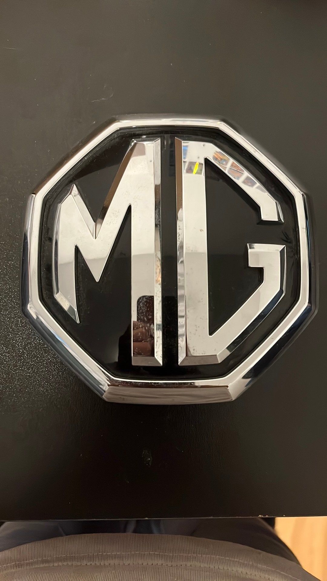 MG logo, Ophalen