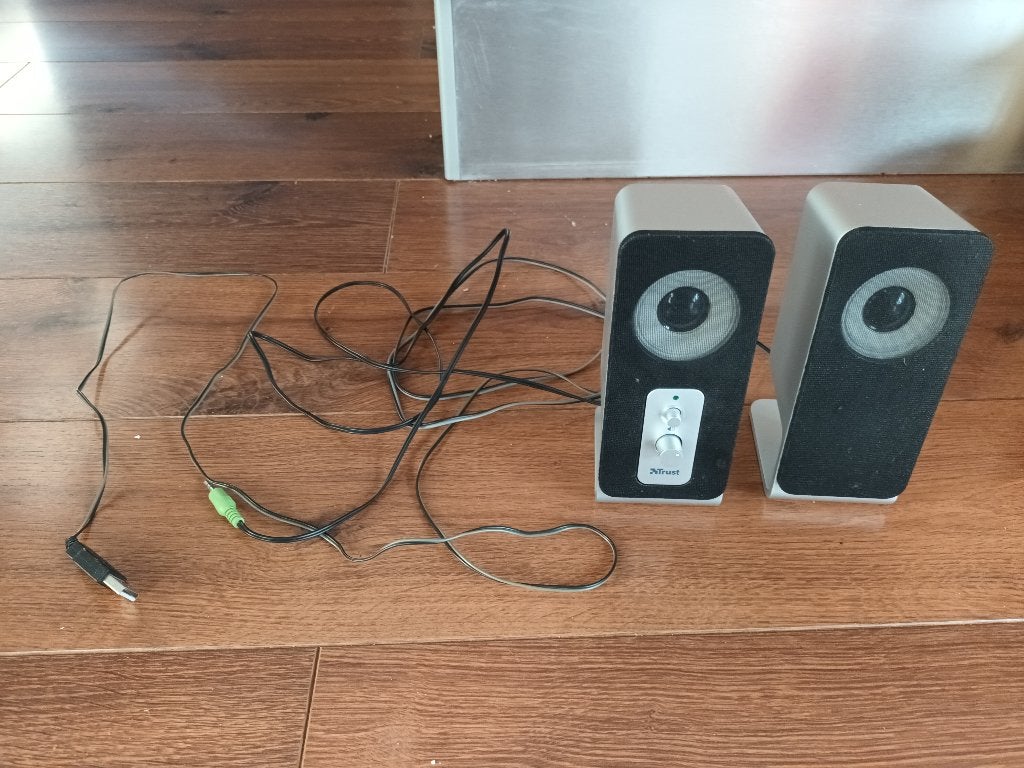 Trust pc speakers speakerset speaker set bedraad wired, Computers en Software, Pc speakers, Ophalen of Verzenden, Gebruikt