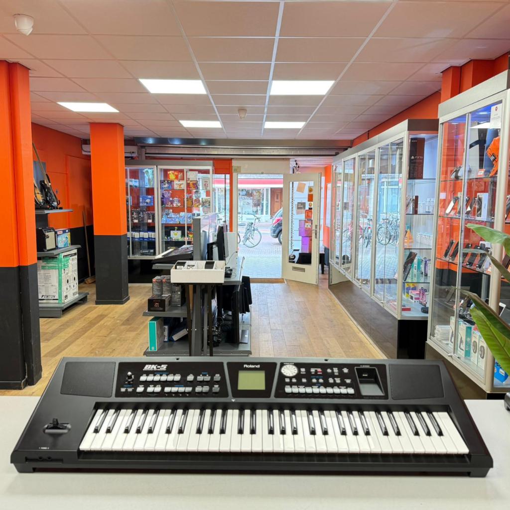 Roland BK-5 Keyboard, Muziek en Instrumenten, Keyboards, Roland, Zo goed als nieuw, Support@roland.com, 10910 Culver Blvd
Culver City, CA 90230
USA