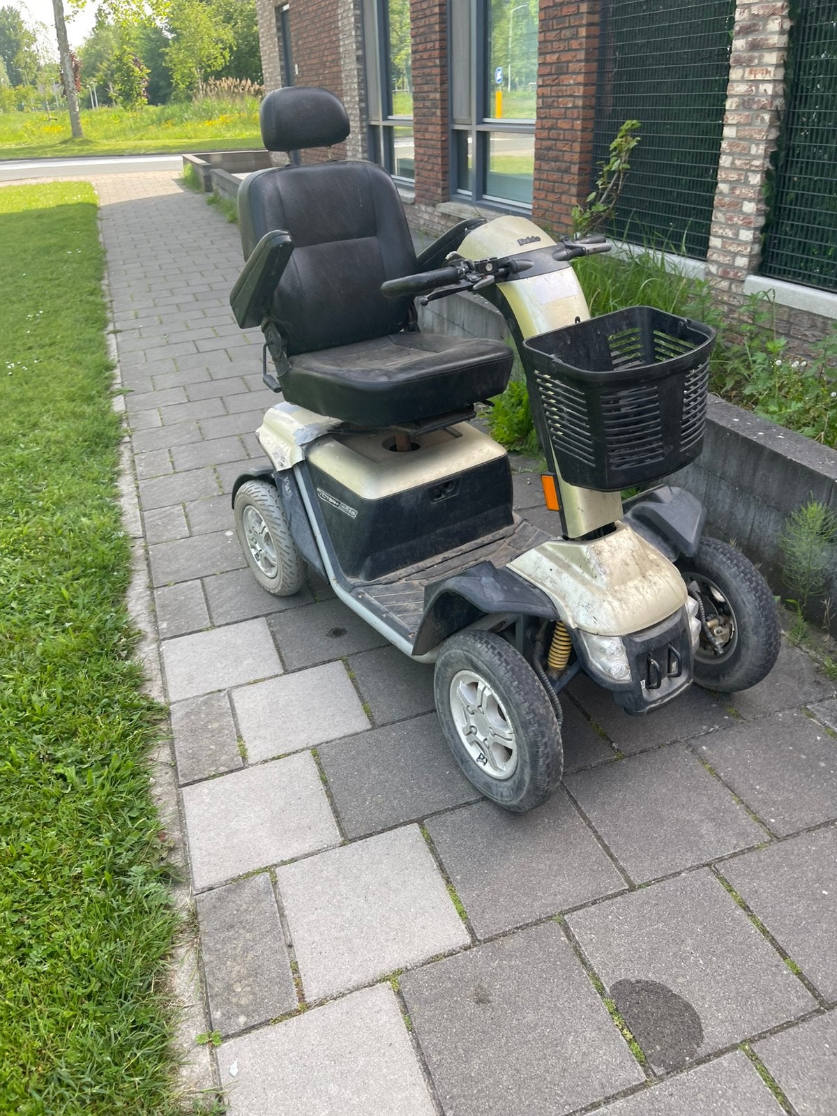 Scootmobiel Royal 20 4-wiel extra stabiel en robuust offroad, Diversen, Ophalen, Zo goed als nieuw