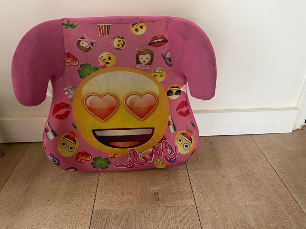Gratis Roze kinderzitje zitverhoger, 15 t/m 36 kg, Ophalen, Overige merken, Gebruikt