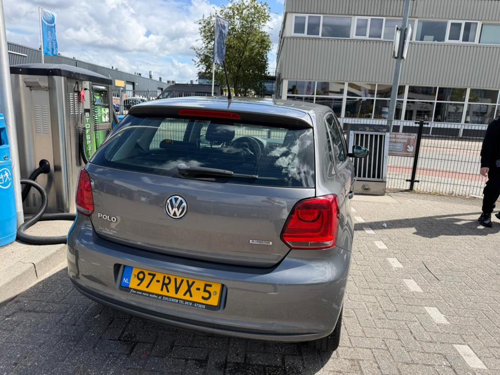 Volkswagen Polo 1.2 51KW 2011 Grijs, Auto's, Voorwielaandrijving, 40 €/maand, 1198 cc, Origineel Nederlands