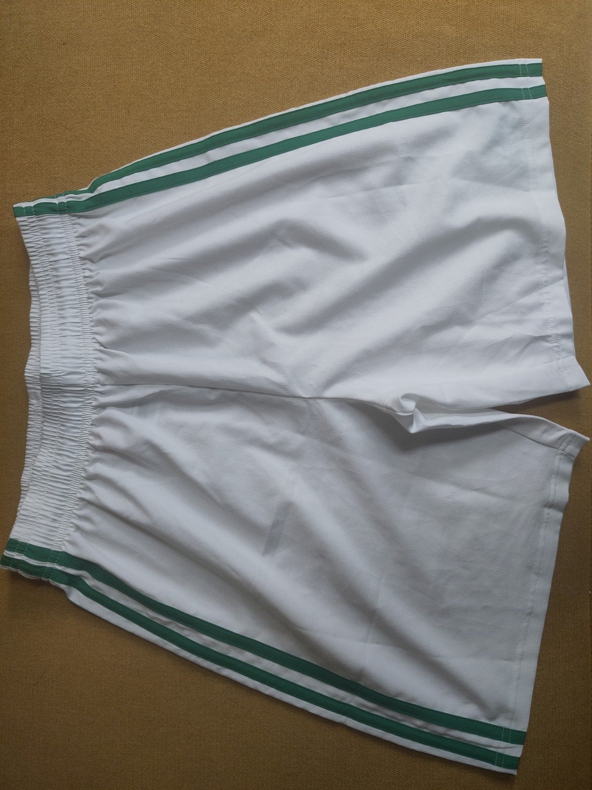 Adidas sportbroekje wit met groene strepen maat 164, Broek, Adidas, Gebruikt, Jongen of Meisje