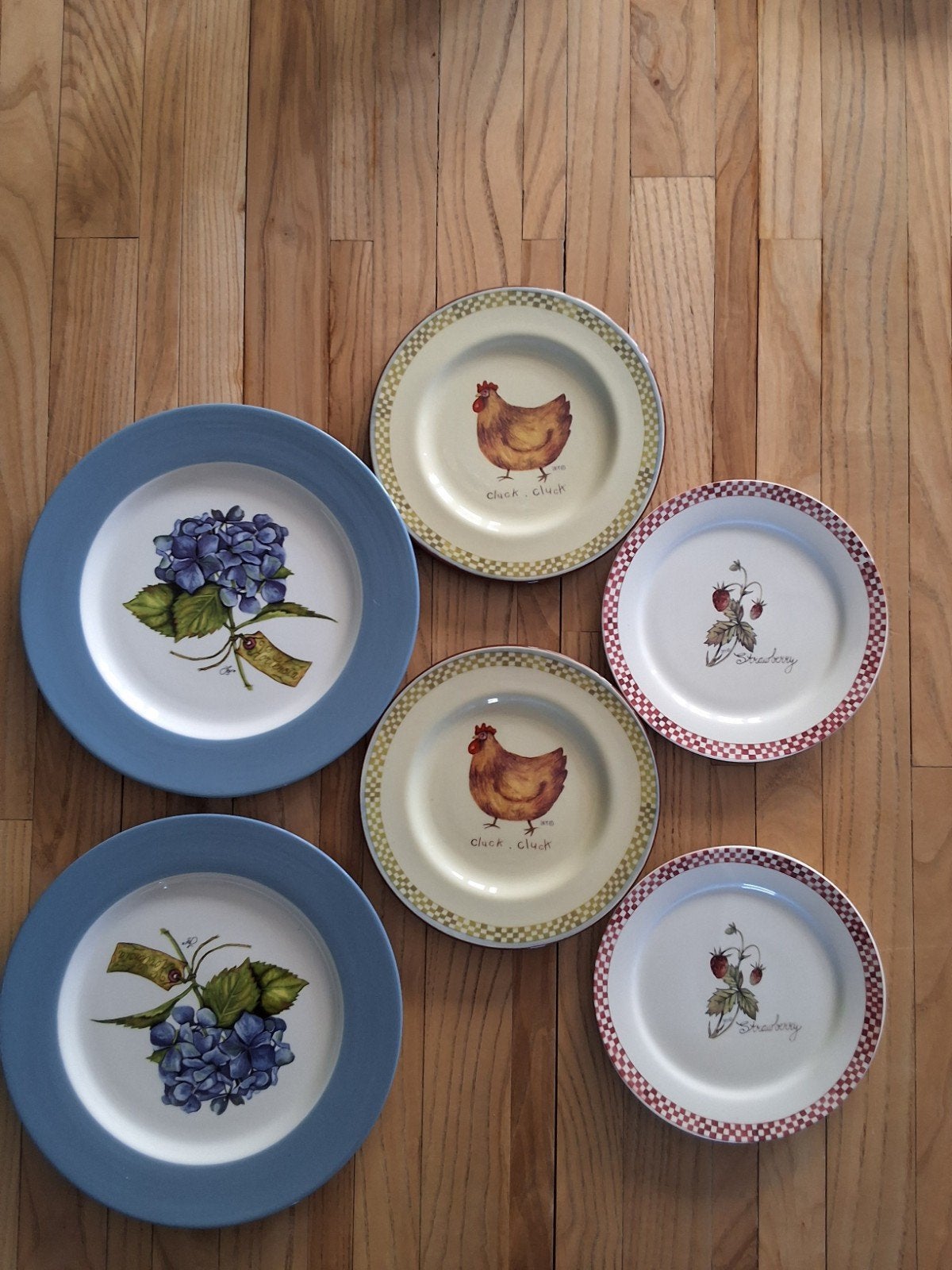Diverse set van 6 borden: hortensia, kip en aardbei van JET., Ophalen, Keramiek, Nieuw, Bord(en)