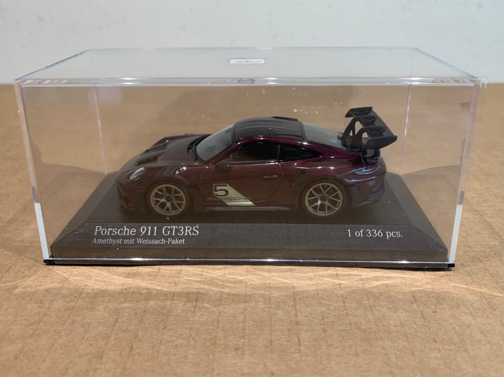Porsche 911 GT3 RS 2023 1:43 Minichamps paars, Hobby en Vrije tijd, Modelauto's | 1:43, Ophalen, Nieuw, Auto, MiniChamps