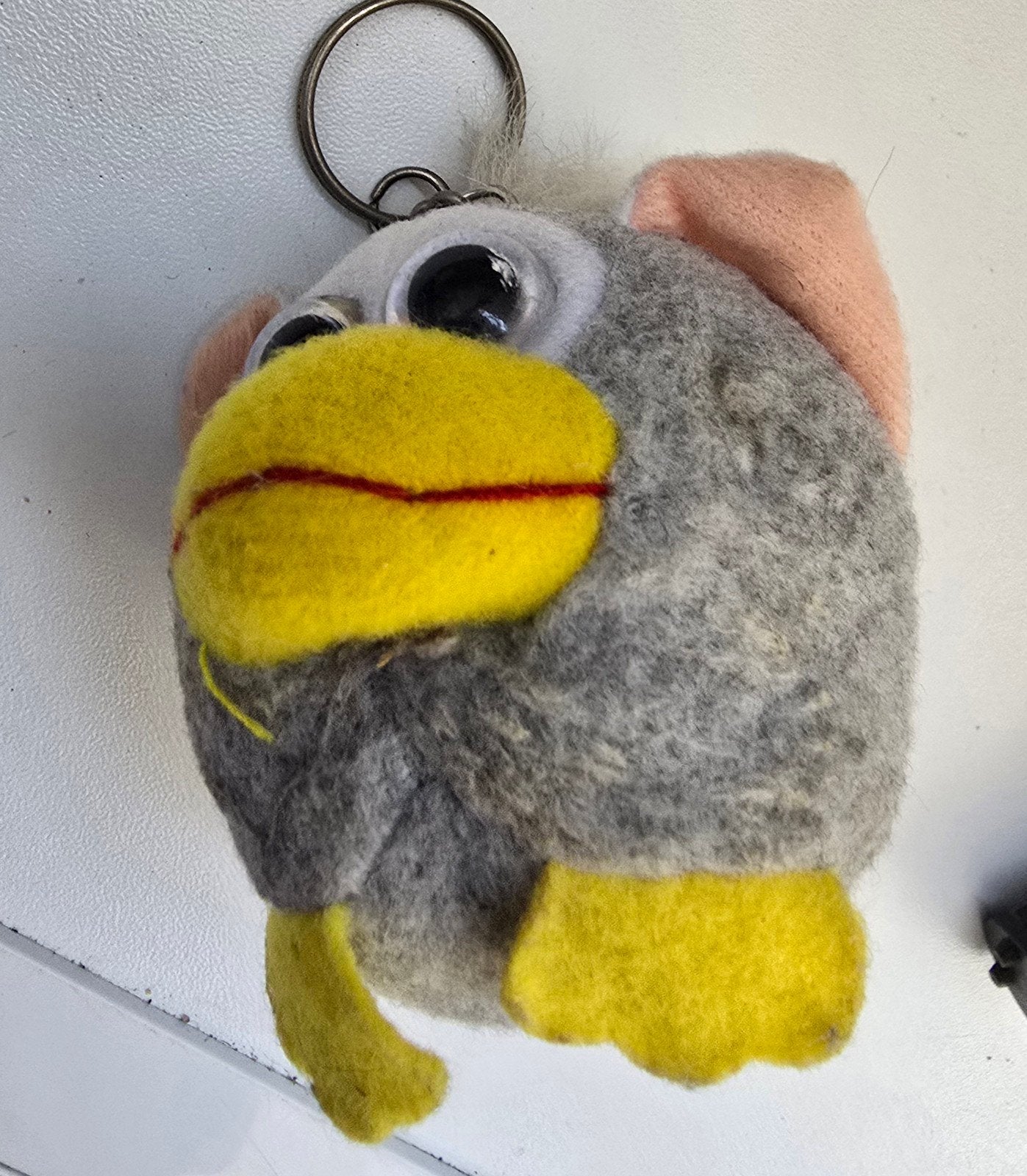 Vintage Furby sleutelhanger - Grijs/Geel, Verzamelen, Ophalen of Verzenden