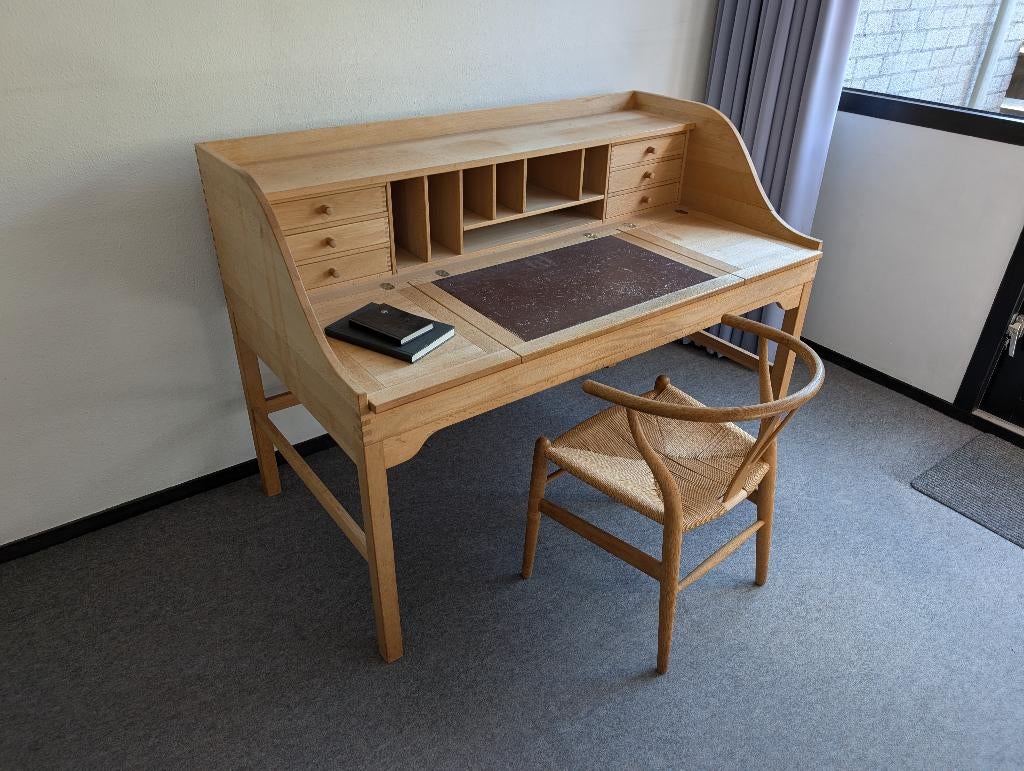 Scandinavisch Design Hadsten Træindustri bureau, Ophalen, Gebruikt, Scandinavisch, Hout