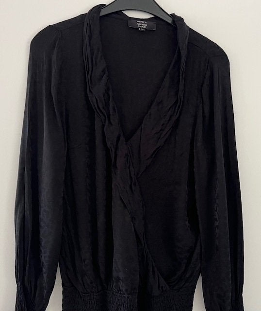 Nikkie by Kate Moss, prachtig bloesje van mooie stof mt 38., Maat 38/40 (M), Zwart, Ophalen of Verzenden, Zo goed als nieuw