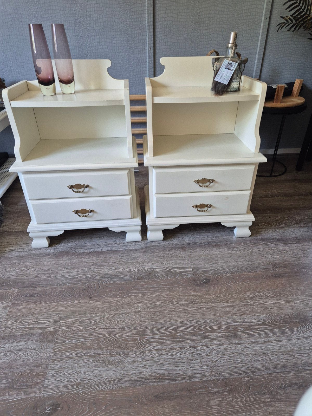 2 witte nachtkastjes, Huis en Inrichting, Ophalen, Gebruikt, 45 tot 65 cm, 55 tot 70 cm
