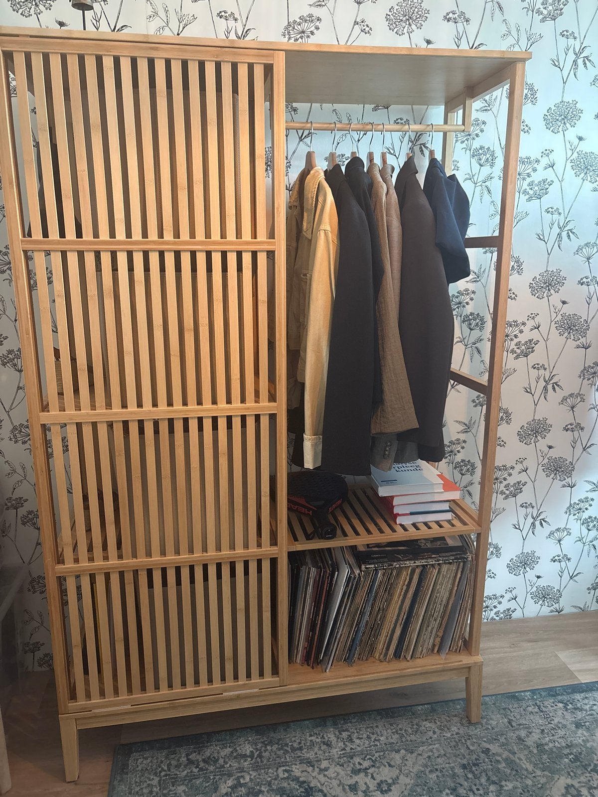 Bamboe kast, Ophalen, Met plank(en), Gebruikt, 100 tot 150 cm