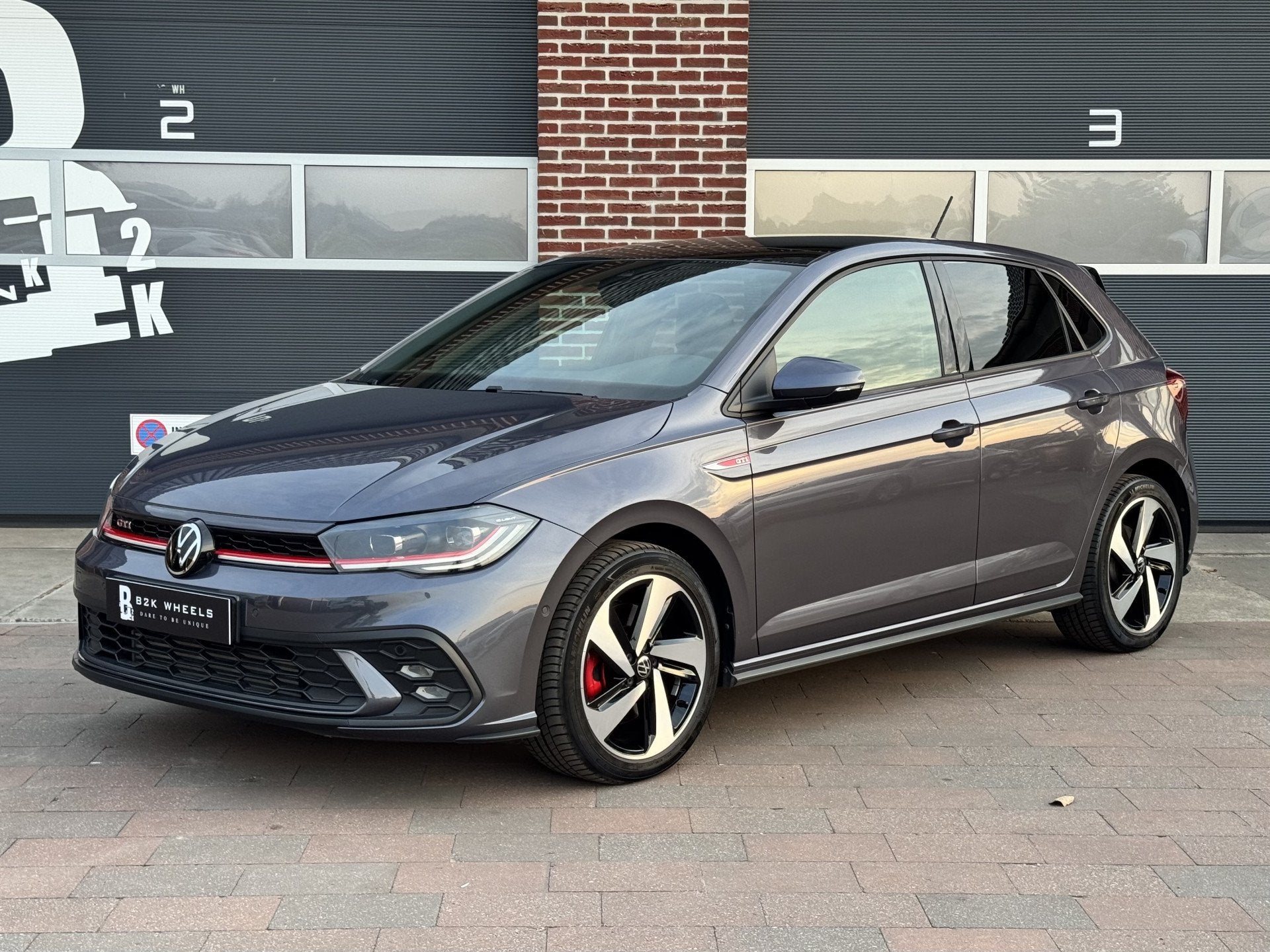 Volkswagen Polo 2.0 TSI GTI | Nieuwstaat! | LED IQ Matrix |, Stof, Gebruikt, 4 cilinders, 1984 cc