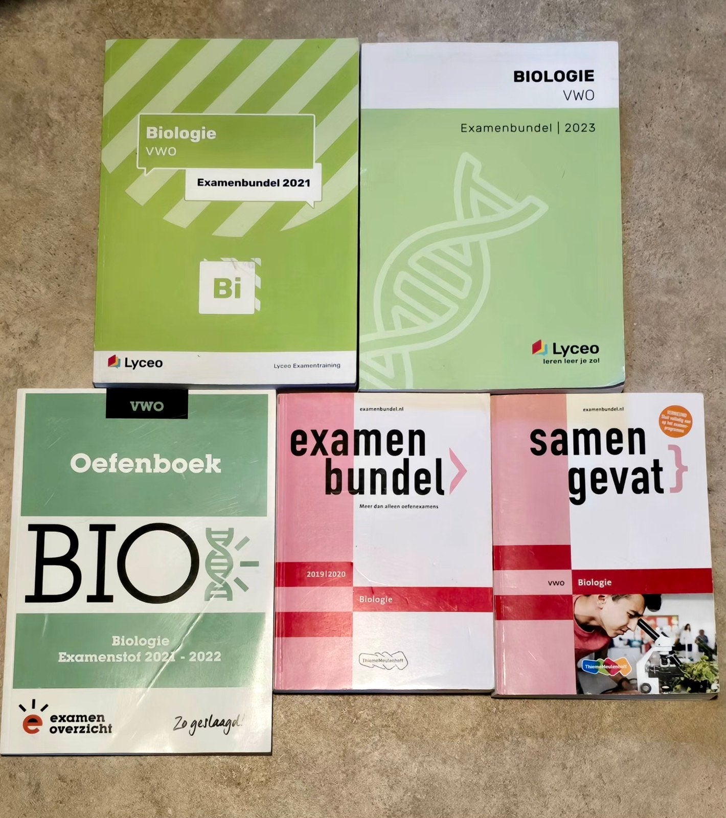 Examenbundel VWO Bilogie, Ophalen of Verzenden, Zo goed als nieuw, VWO, Biologie