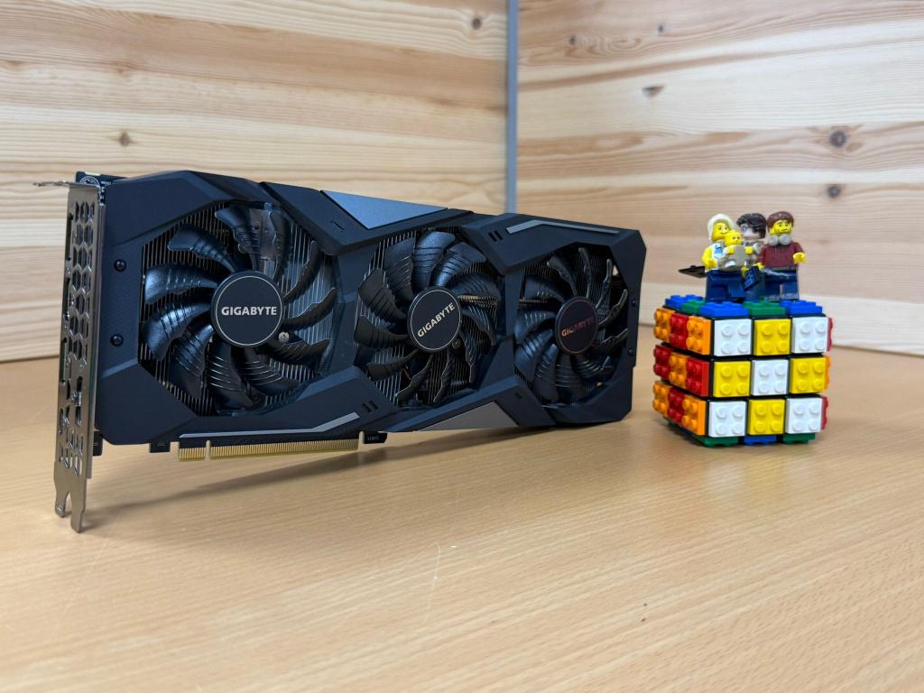 Sapphire Pulse AMD Radeon RX 7900 GRE 16GB Videokaart, Computers en Software, Videokaarten, AMD, GDDR6, PCI-Express 4, Ophalen of Verzenden